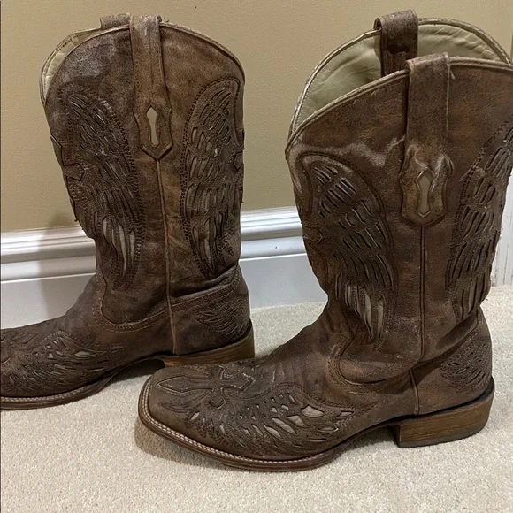 Brown Western Cowboy Boots - Picture 4 of 10